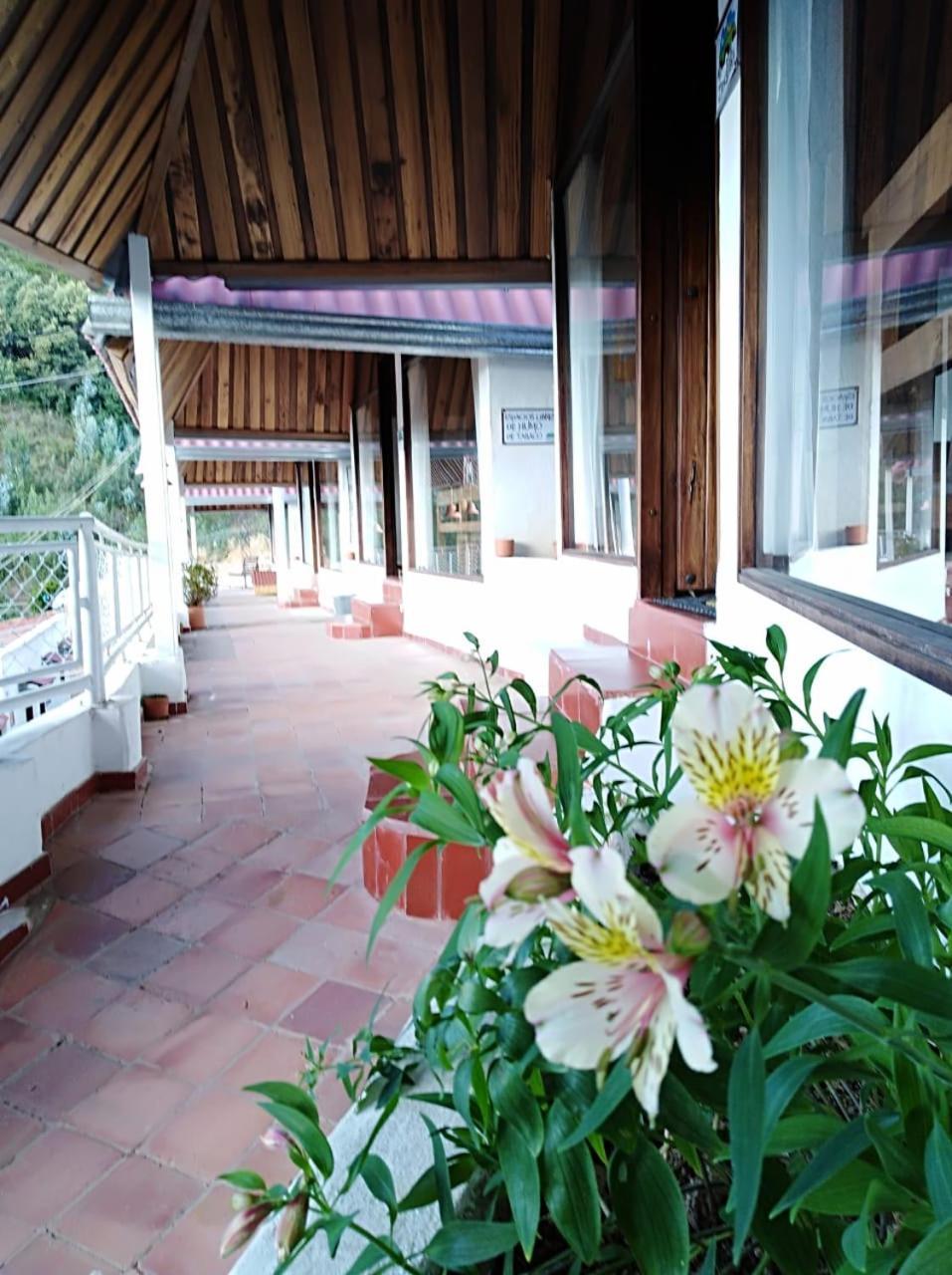Hotel Cabanas El Rincon De Las Campanas Nobsa Eksteriør bilde